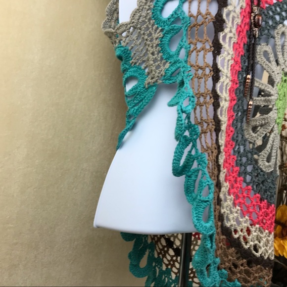 Miracle city women’s blouse Sz M/L - Picture 3 of 8